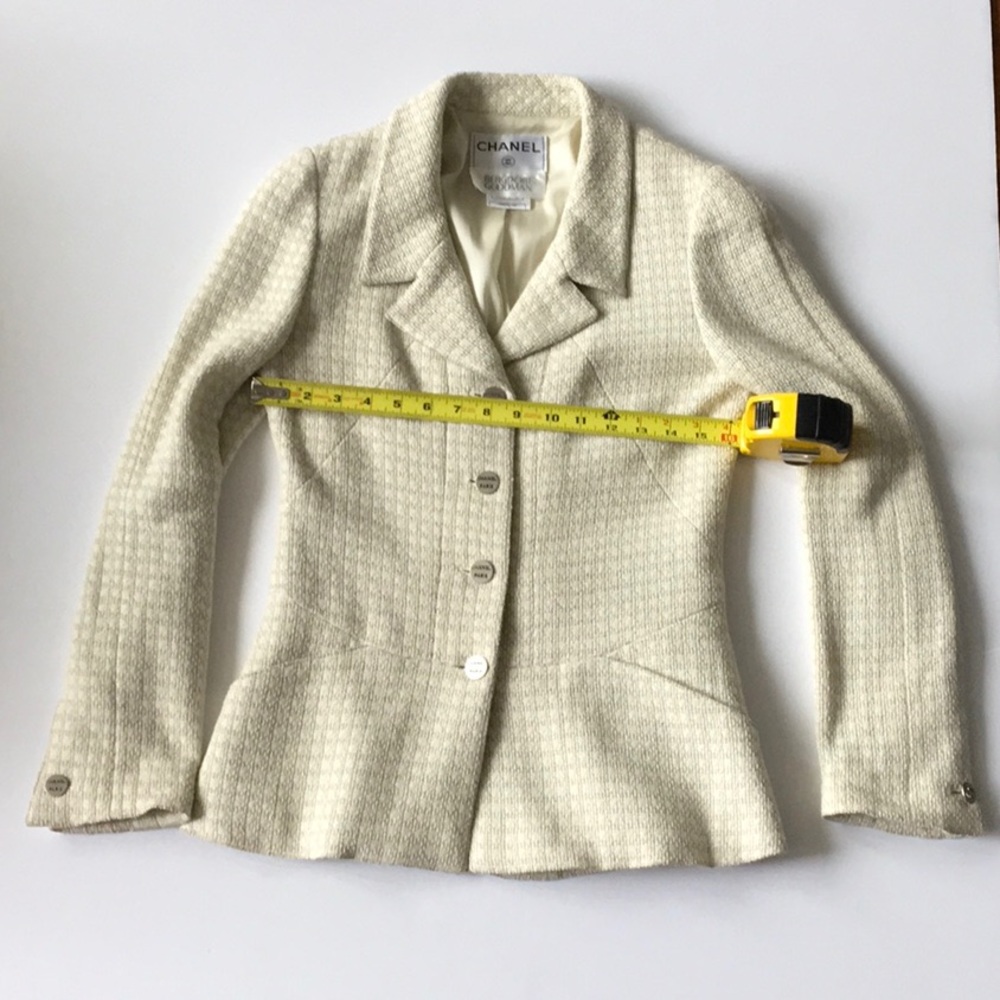 SOLD Chanel Tweed Blazer - Picture 6 of 10